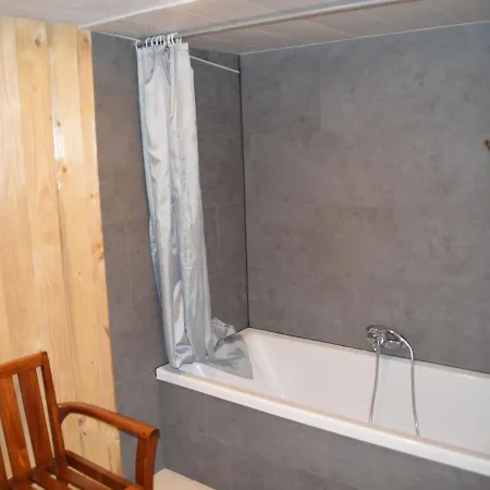 With Sauna *